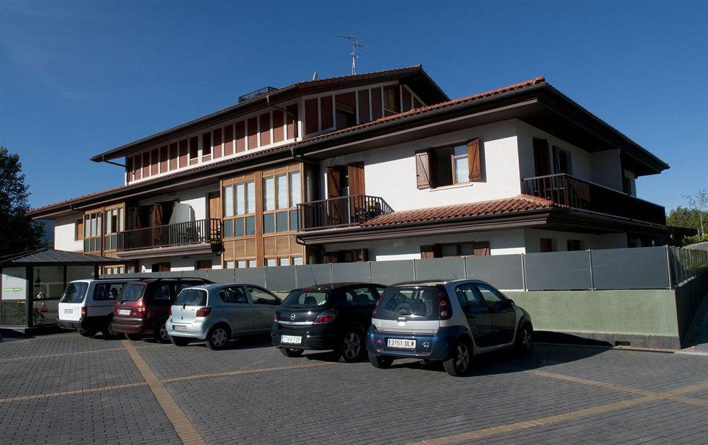 Apartamentos Turisticos Talaimendi Zarautz Exterior photo